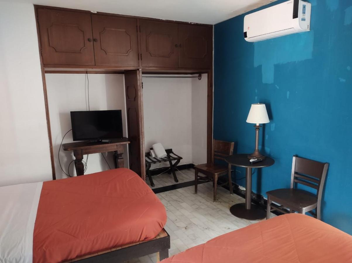 Antique Barrio Antiguo Hotel Monterrey Kültér fotó